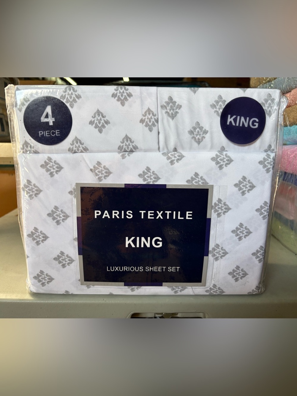4Pc King Sheet Set - White with Gray Pattern Luxury Sheet Sets